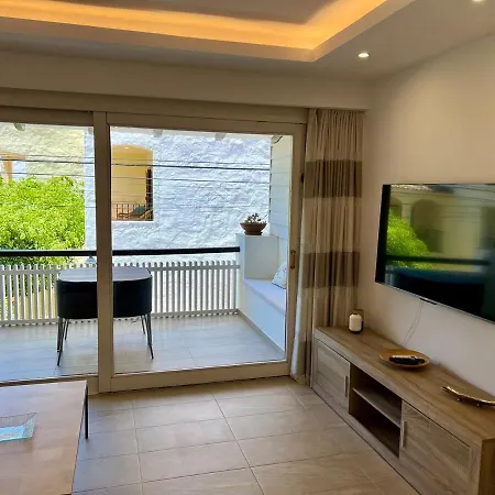 Denise Banus Apartment