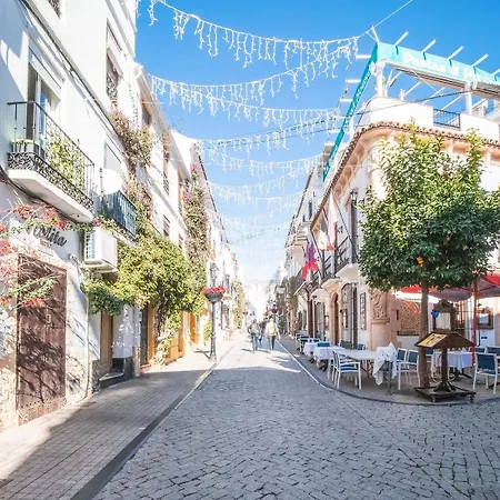 Denise Banus 아파트